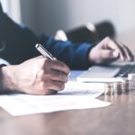 Como gerenciar e equilibrar as despesas e receitas no lar